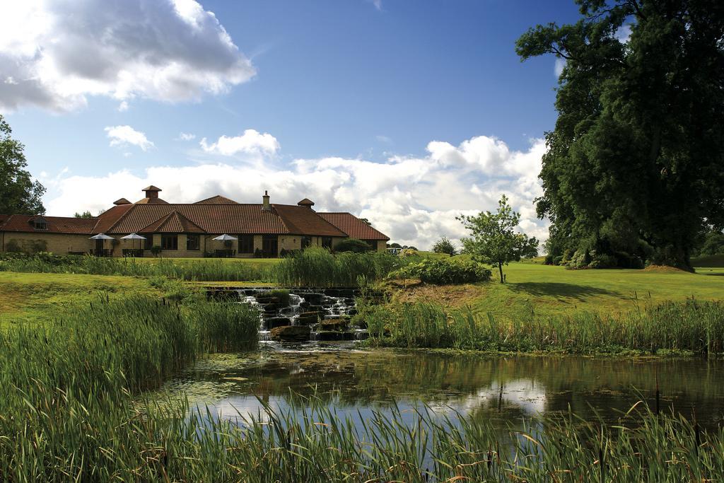 Отель The Manor House And Golf Club